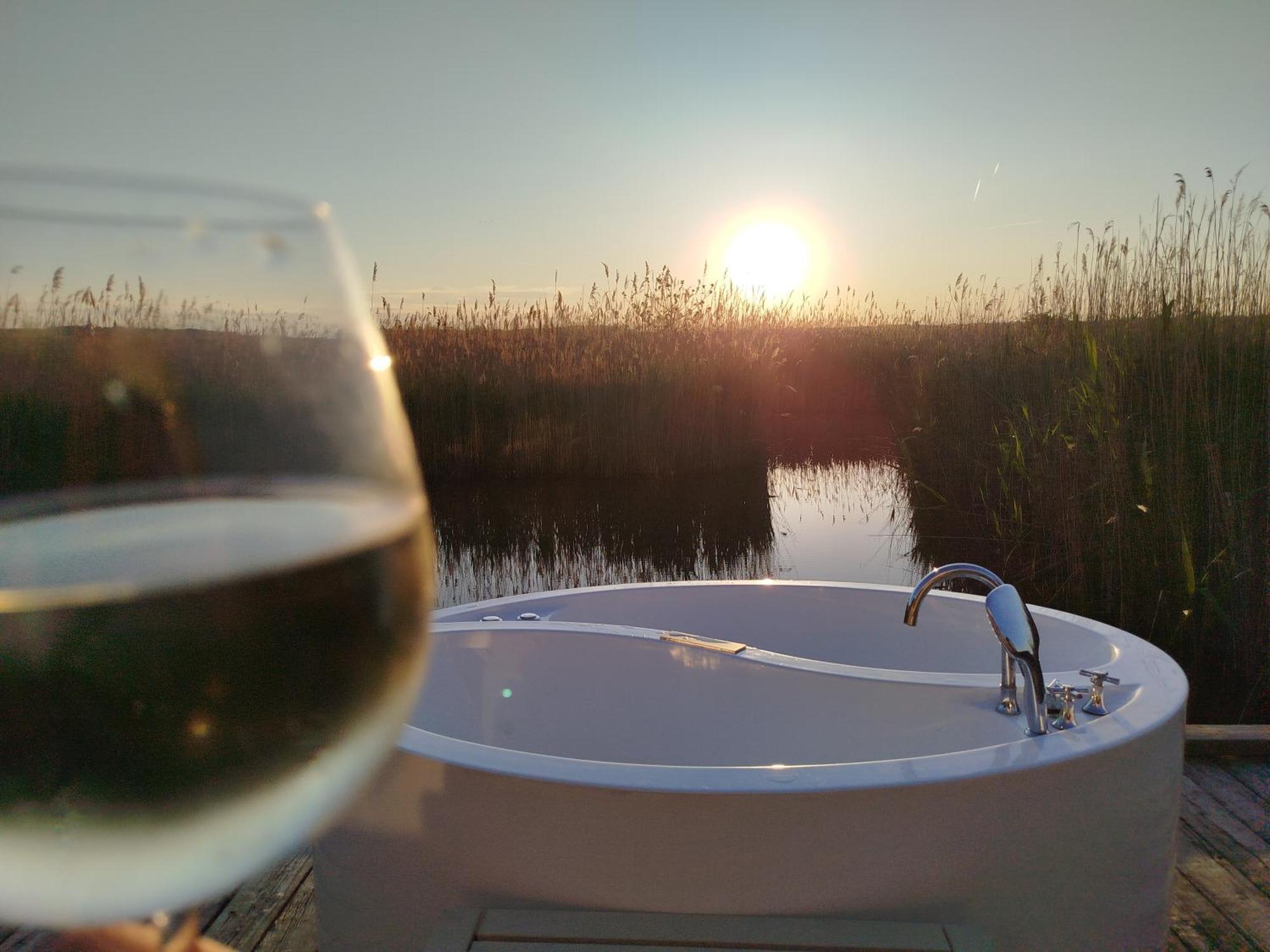 Pfahlbau Sunset II Toplage Inklusive Elektroboot Руст Экстерьер фото